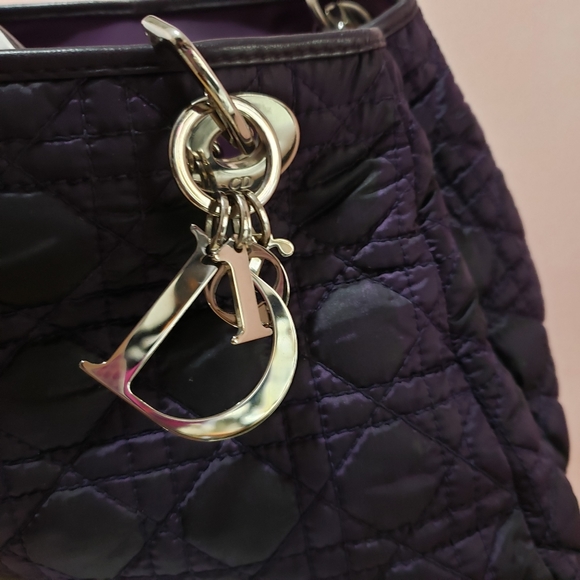 6️⃣5️⃣0️⃣Auth Lock Medium tote nylon cannage - Picture 6 of 15